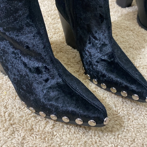 Jeffrey Campbell brand NEW Warren velvet studded ankle boots cowboy style 5.5 - Picture 4 of 8